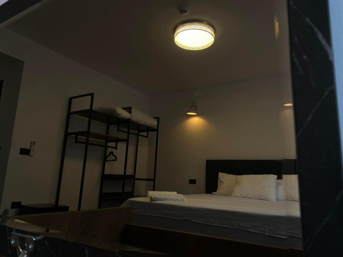 Hass Boutique Hotel Gostivar Extérieur photo