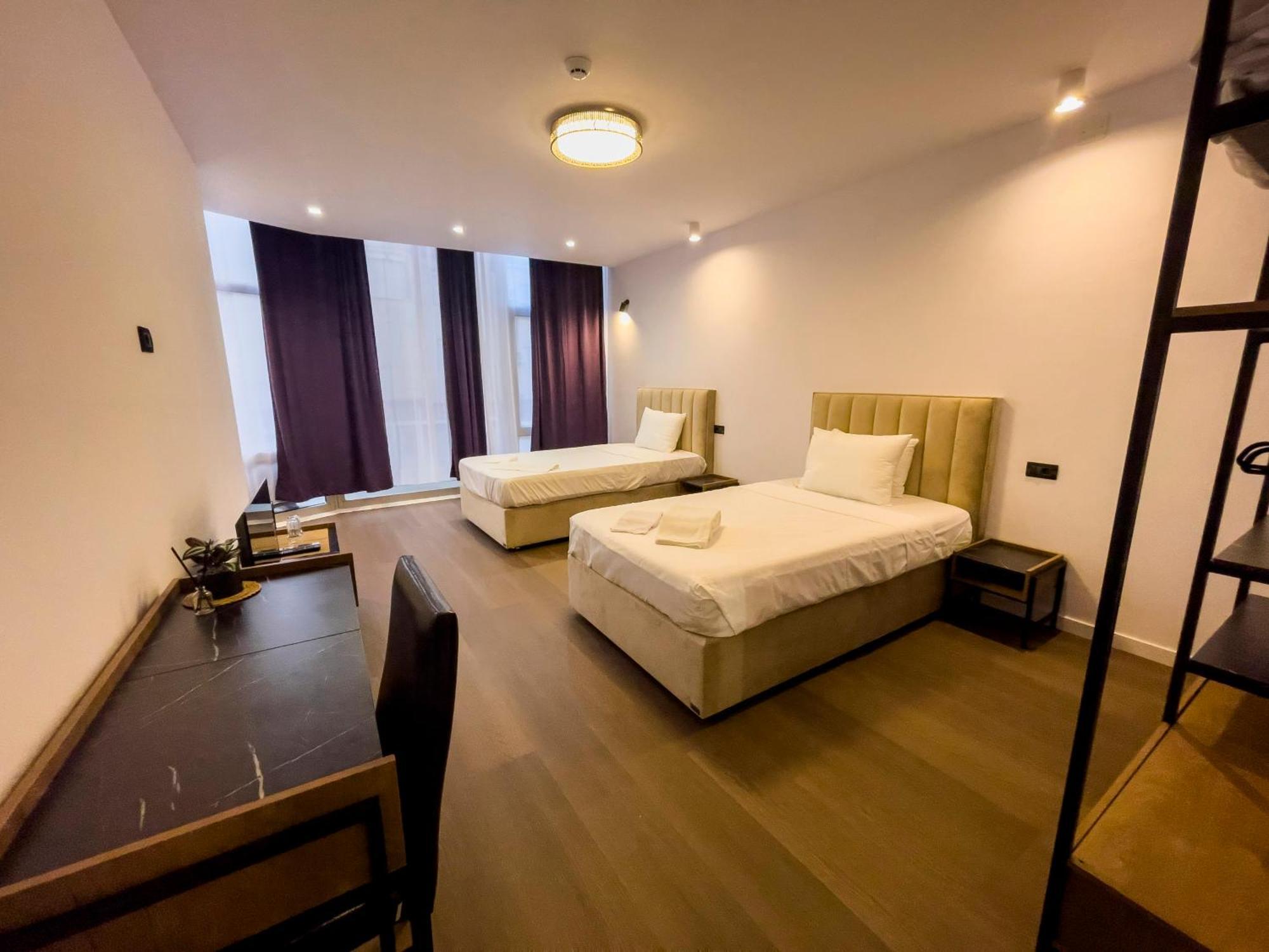 Hass Boutique Hotel Gostivar Extérieur photo